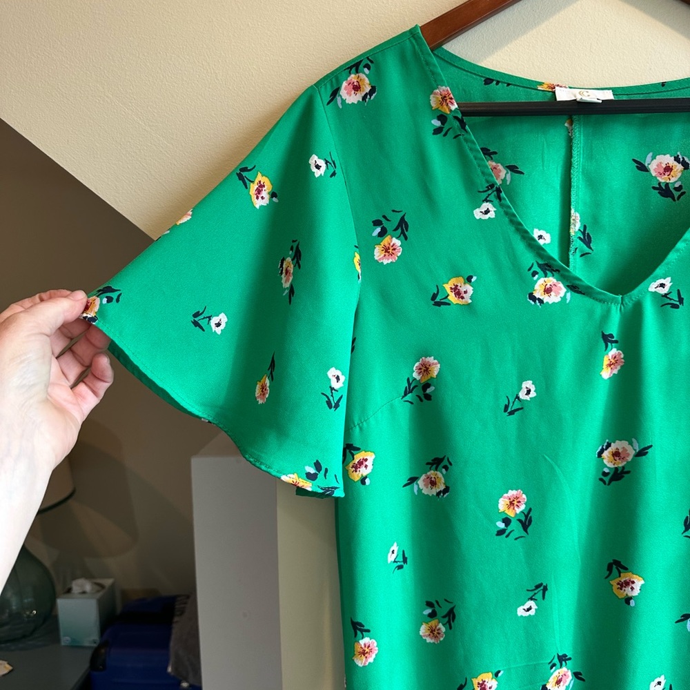 Charming Charlie Blouse - Picture 2 of 5